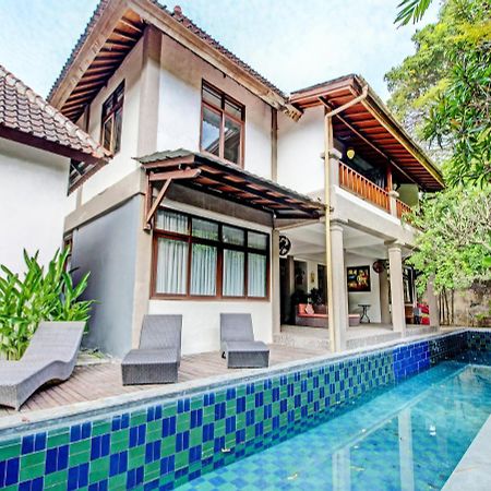 Collection O 91300 Sunny Side Villa Seminyak Exterior foto